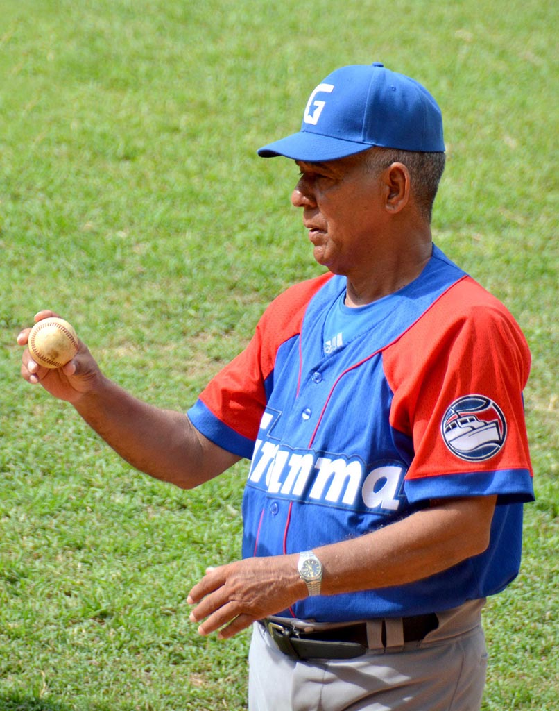 Carlos Martí, entrenamiento