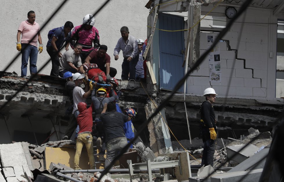 Rescates en México luego del terremoto 2017