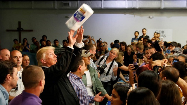 Donald Trump- damnificados por el huracán María Donald Trump- damnificados por el huracán María