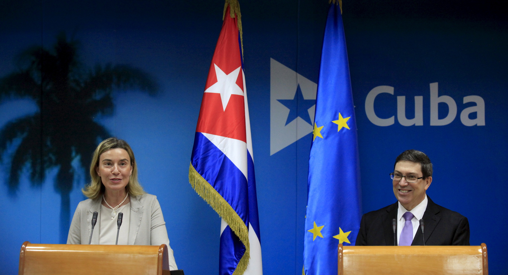 Federica Mogherini y Bruno Rodrçiguez en conferencia de prensa