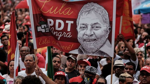 Pueblo brasileño-Lula da Silva-manifestación
