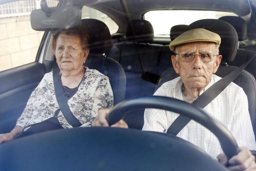 Terecera edad-Conducción-Vehículos