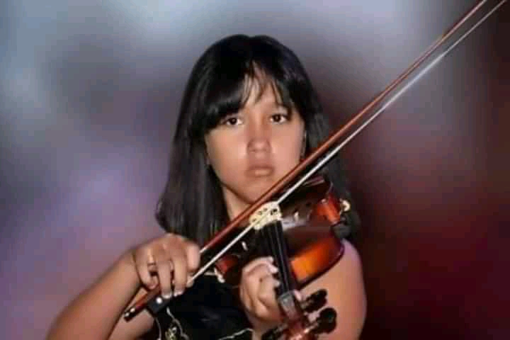 Ana Paula Sarduy-segundo premio-violín