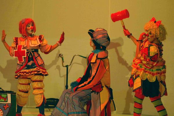 "Narices", obra de Teatro Tuyo 06
