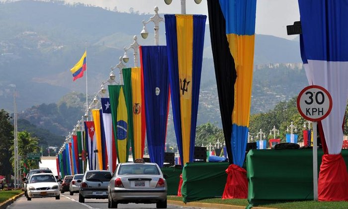 Banderas de la CELAC en Caracas