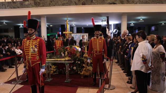 Ceremonia oficial en memoria de Hugo Chávez