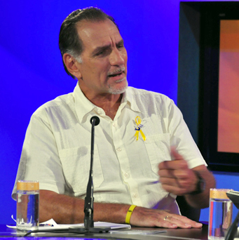 rene en la mesa rene en la mesa