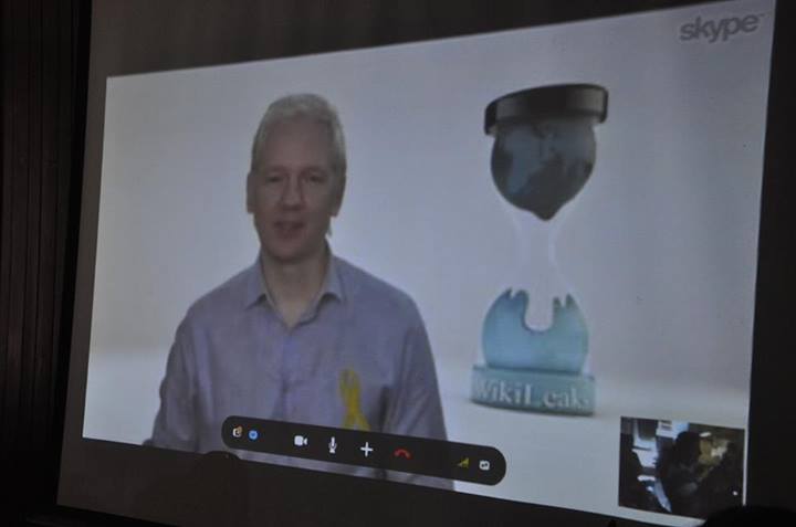Video Conferencia Assange en Cuba