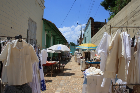 Fin de la venta de ropa importada Fin de la venta de ropa importada