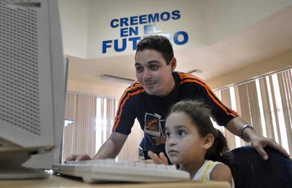 Informatización de la sociedad cubana Informatización de la sociedad cubana