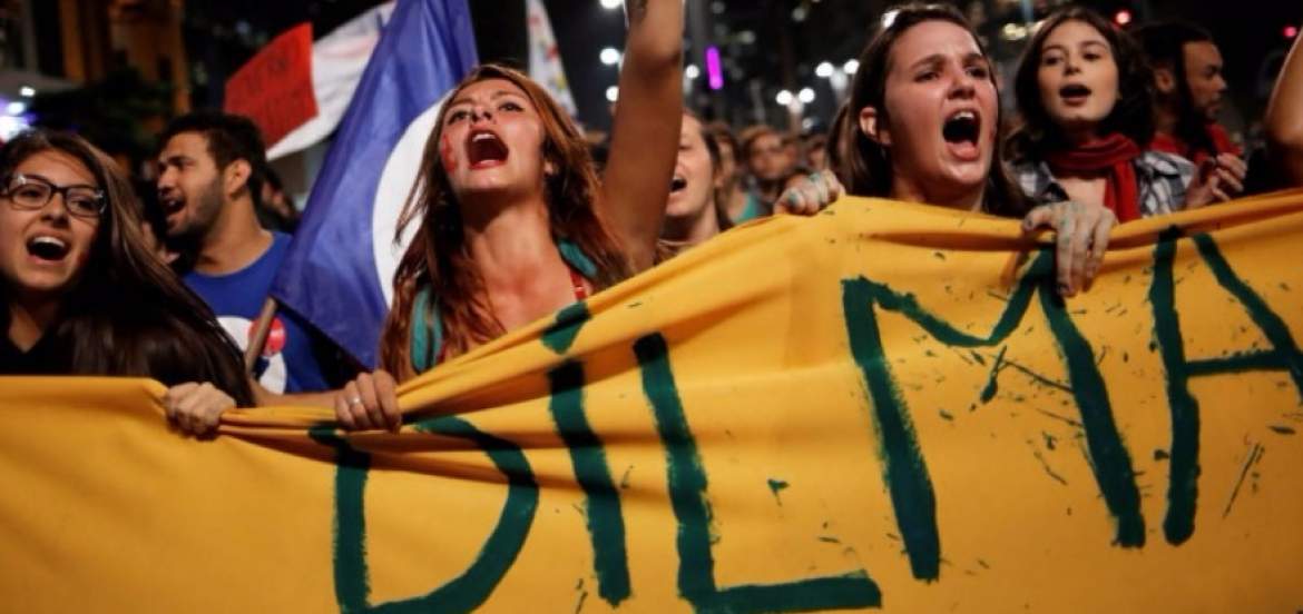 Manisfestación popular en Brasil Manisfestación popular en Brasil