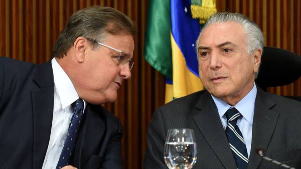 Michel Temer y el ministro de presidencia, Geddel Vieira Michel Temer y el ministro de presidencia, Geddel Vieira