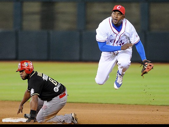 Los Alazanes de Granma-Águilas de Mexicali-Serie del Caribe Los Alazanes de Granma-Águilas de Mexicali-Serie del Caribe
