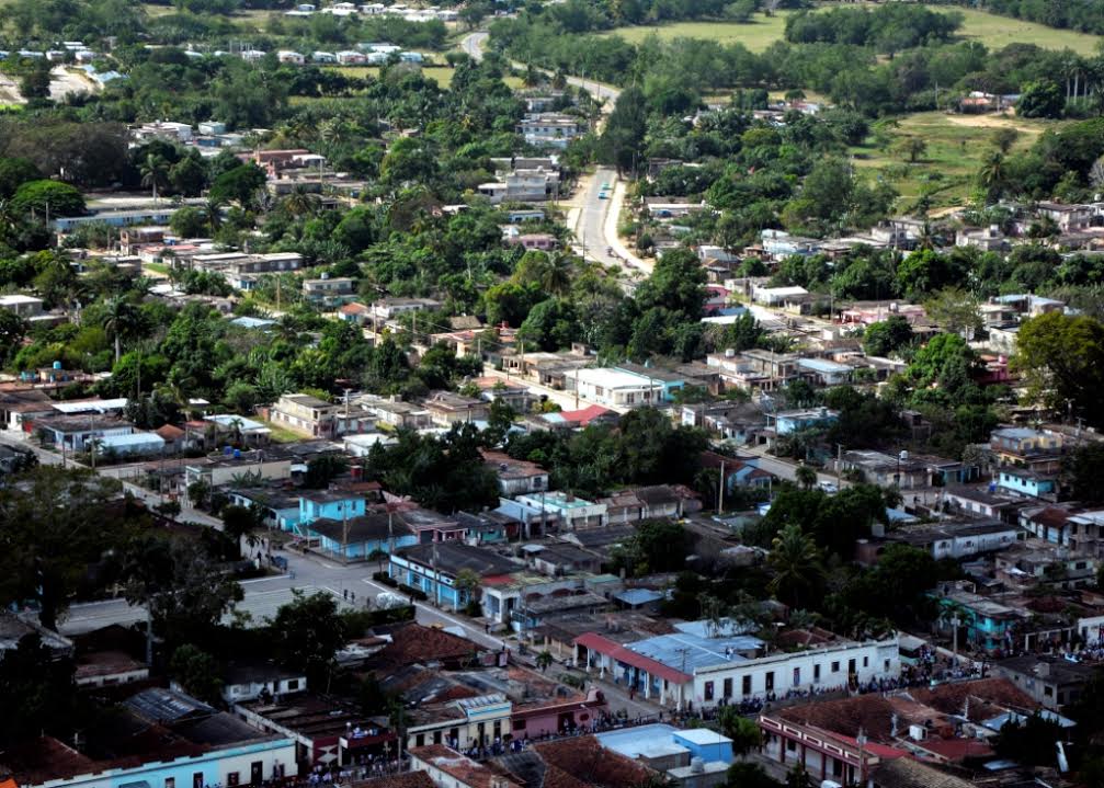 Recorrido aereo por Cuba Recorrido aereo por Cuba