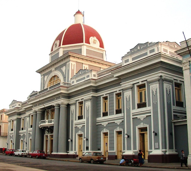 Gobierno provincial-antiguo Ayuntamiento -Cienfuegos