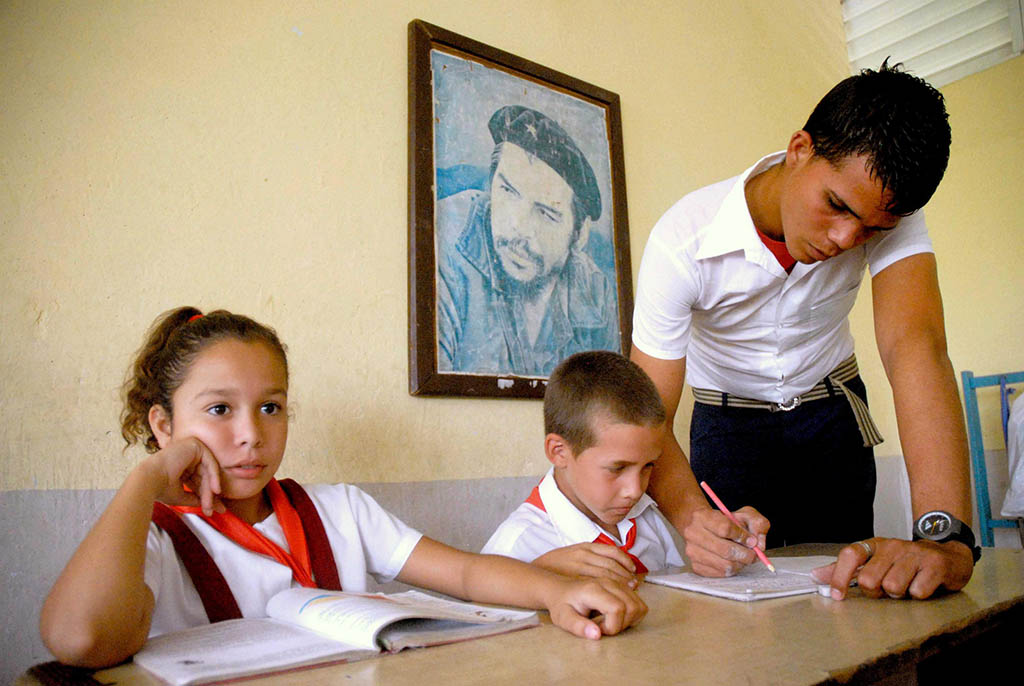 Historia de Cuba, enseñanza