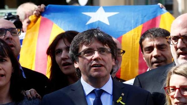 Carles Puigdemont-Cataluña-conferencia de prensa Carles Puigdemont-Cataluña-conferencia de prensa