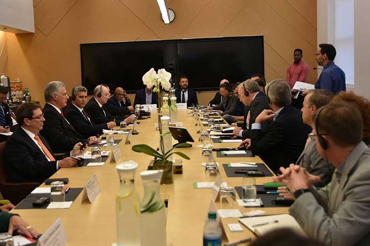 Díaz-Canel en Google Díaz-Canel en Google