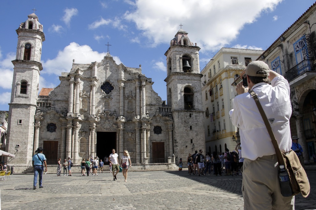 La Habana ciudad maravilla-turistas1
