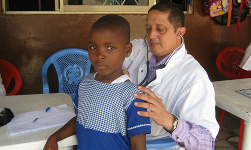 Médicos Cubanos África