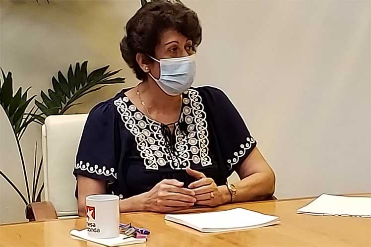 Ena Elsa Velázquez-Ministra de Educación Ena Elsa Velázquez-Ministra de Educación