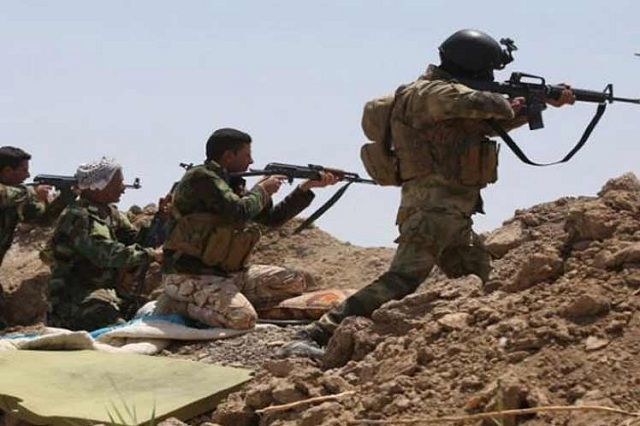 Soldados militares-combate-Siria Soldados militares-combate-Siria