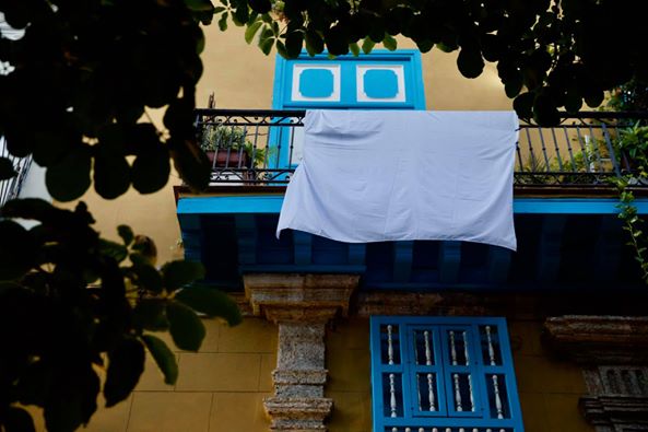 Sábanas blancas- Eusebio Leal Sábanas blancas- Eusebio Leal