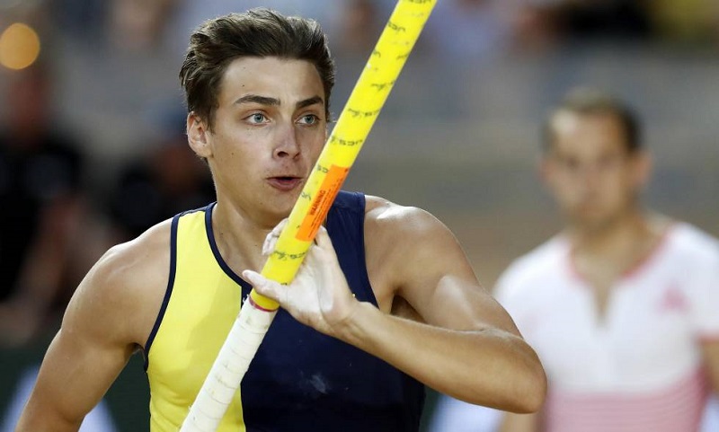 Armand Duplantis-Salto con pértigas Armand Duplantis-Salto con pértigas
