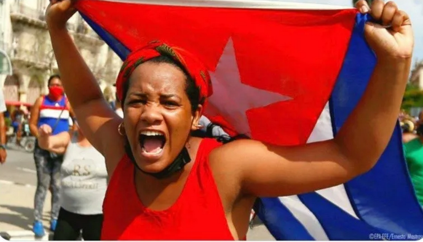 Mujer-Cuba-Falsa imagen
