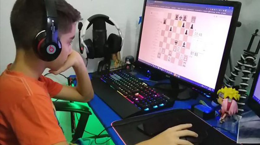 marcos antonio odriguez oro en torneo de ajedrez virtual