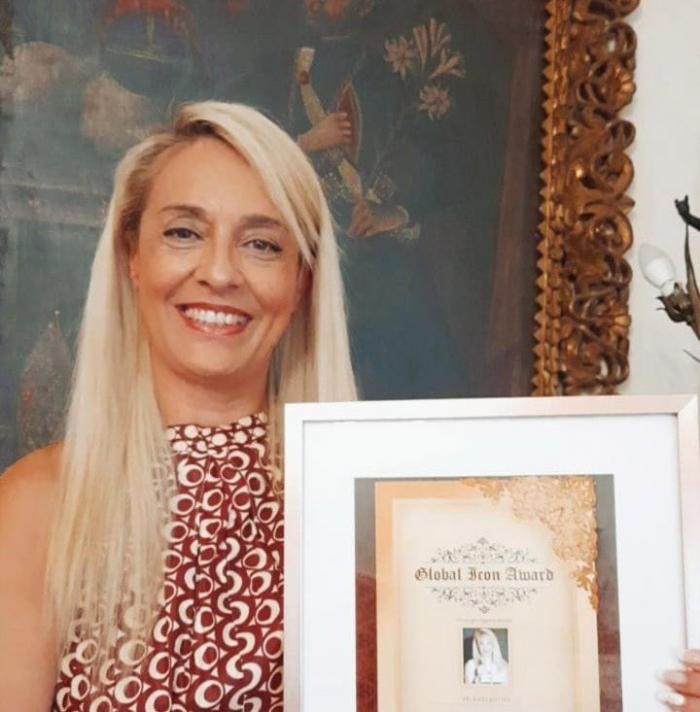 Kari Krenn-escritora argentina Kari Krenn-escritora argentina