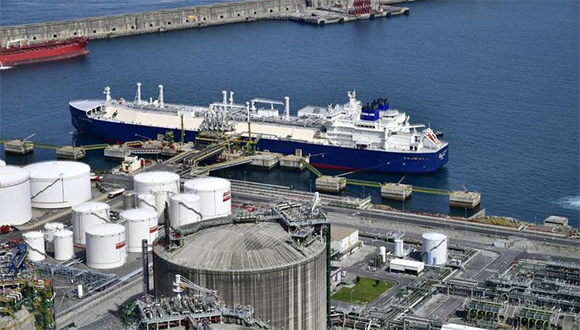 Barco-Gas natural licuado-Estados Unidos Barco-Gas natural licuado-Estados Unidos