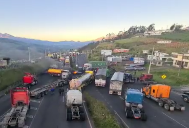 Camioneros Protesta Ecuador