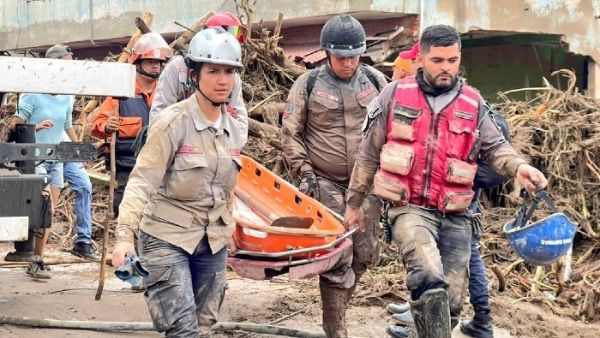 Deslave en Las Tejerías Deslave en Las Tejerías