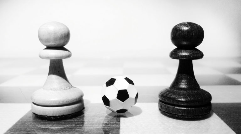 Análisis del fútbol y el ajedrez