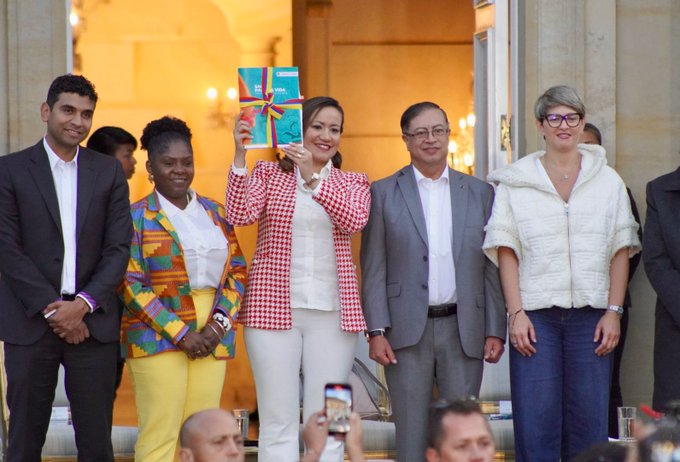 Reforma de salud en Colombia Reforma de salud en Colombia