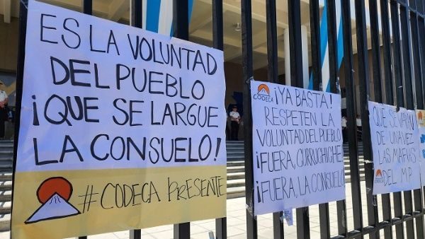 Guatemaltecos piden destitución de la fiscal general Consuelo Porras