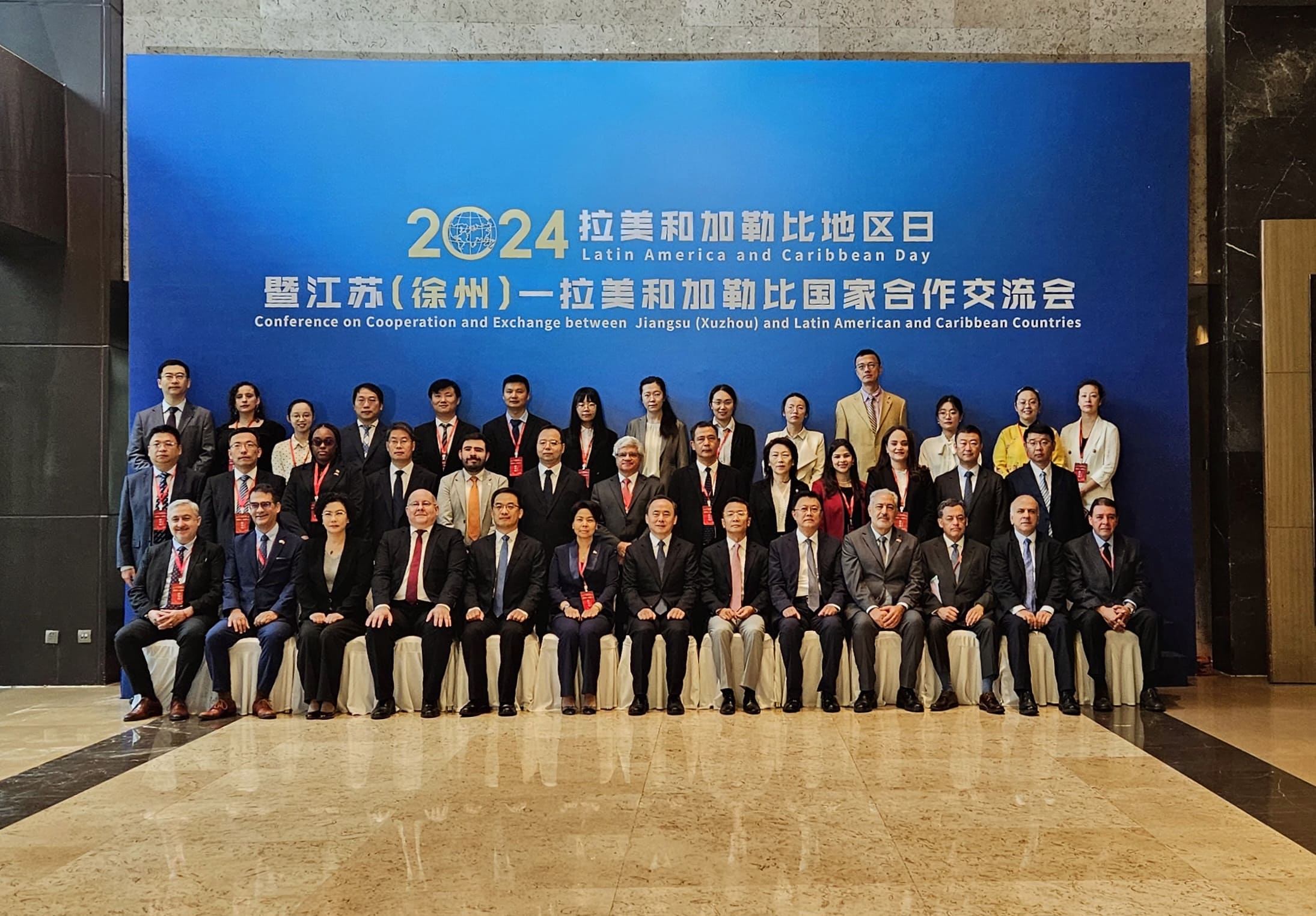 La cultura cubana, latinoamericana y caribeña, es celebrada en todas partes del mundo, debido a su colorido, tradiciones, mezcla y diversidad. La cultura cubana, latinoamericana y caribeña, es celebrada en todas partes del mundo, debido a su colorido, tradiciones, mezcla y diversidad.