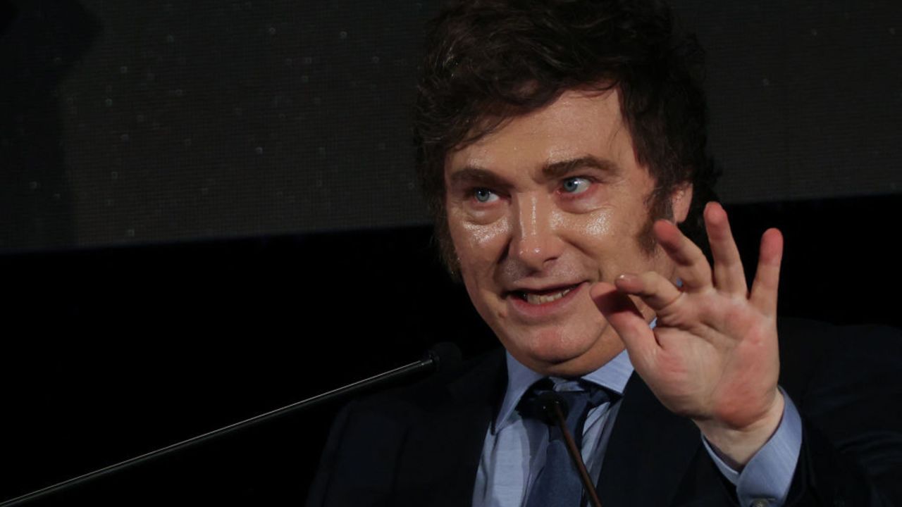 Un año de Milei en el poder: todo a costa de los más pobres Un año de Milei en el poder: todo a costa de los más pobres