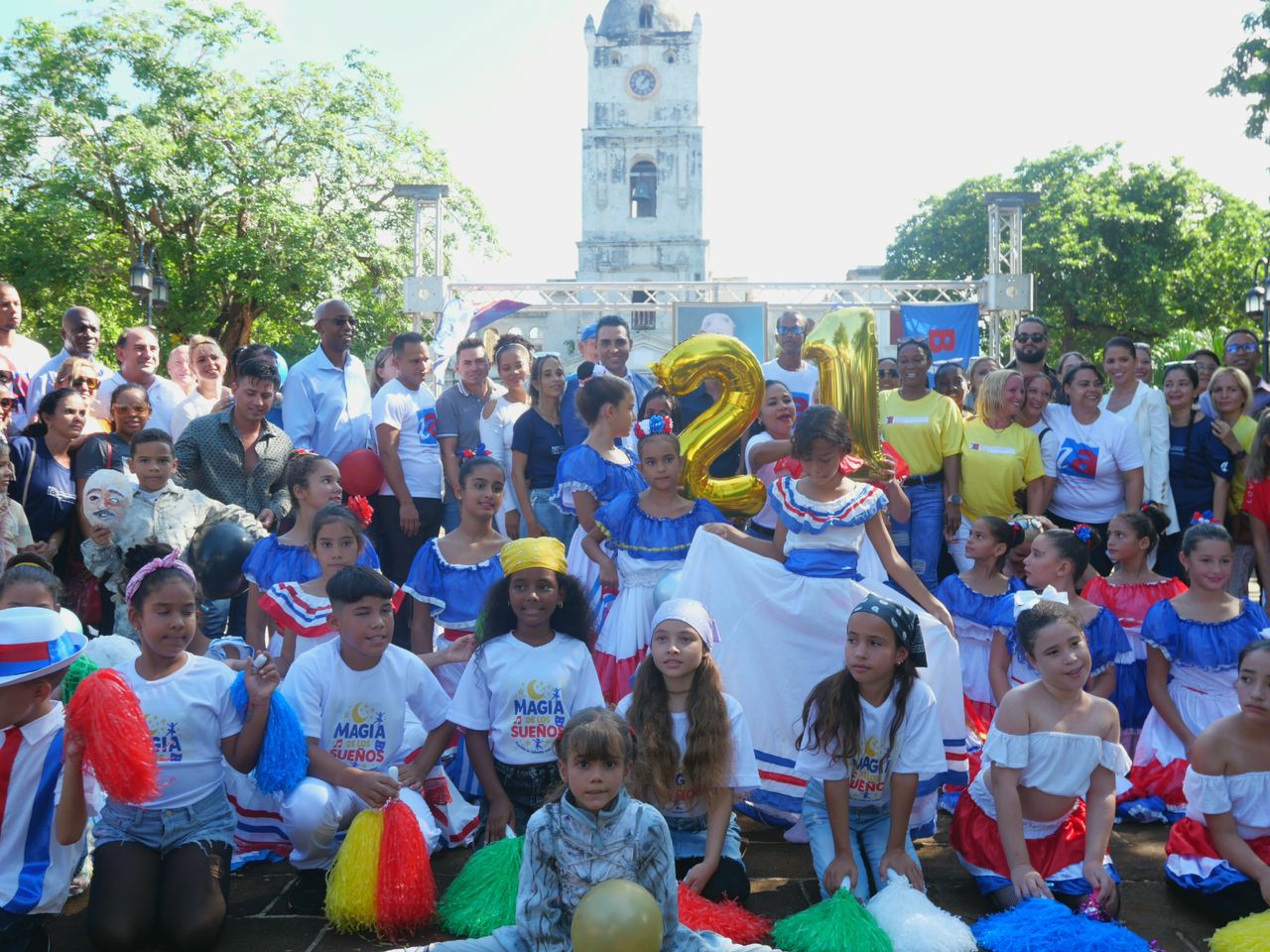 Holguín fue sede del acto nacional por el aniversario 21 de la Brigada de Instructores de Arte José Martí (BJM).