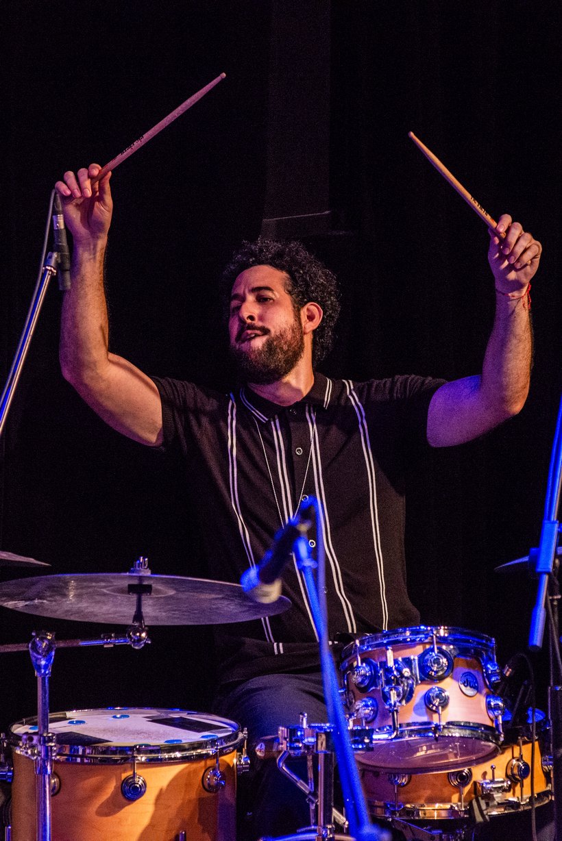 Olokun dio permiso a una quena y un piano.