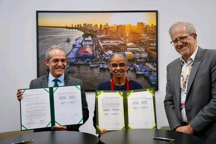 El ministro del CITMA, Dr. C. Armando Rodríguez, y la ministra de Medio Ambiente y Cambio Climático de Brasil, Marina Silva, firmaron un memorando de entendimiento para la cooperación en campos como cambio climático y economía circular. 