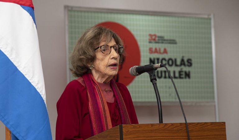 Maria Elena Llanas Maria Elena Llanas