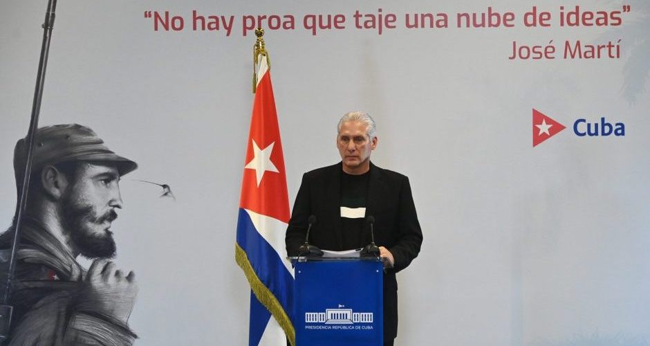 Presidente cubano realiza comparecencia especial ante la prensa. Foto: Presidencia Cuba